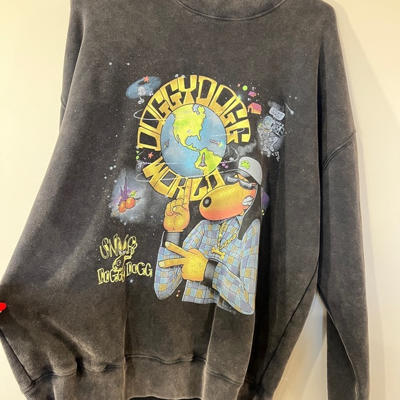 Abercrombie & Fitch Charcoal Graphic Crewneck Sweater - Picture 2 of 4